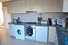 Villa Brooklands by Amy Villas