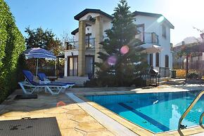 Villa Brooklands by Amy Villas