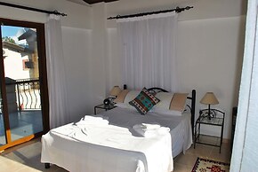 Villa Brooklands by Amy Villas