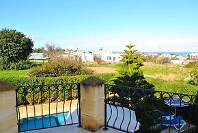 Villa Brooklands by Amy Villas