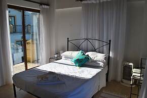 Villa Brooklands by Amy Villas