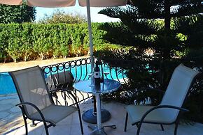 Villa Brooklands by Amy Villas