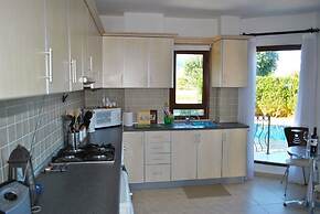 Villa Brooklands by Amy Villas