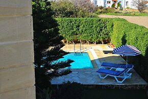 Villa Brooklands by Amy Villas