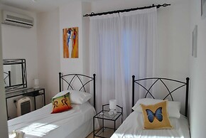 Villa Brooklands by Amy Villas