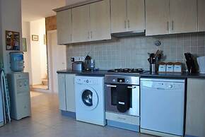 Villa Brooklands by Amy Villas