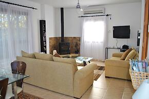 Villa Brooklands by Amy Villas