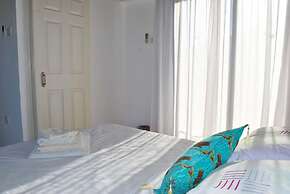 Villa Brooklands by Amy Villas