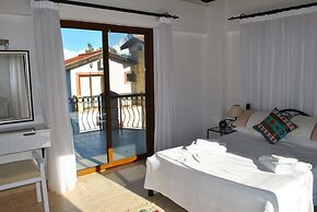 Villa Brooklands by Amy Villas