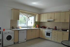 Villa Bueno by Amy Villas