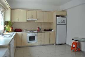 Villa Bueno by Amy Villas