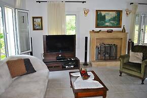 Villa Butterfly by Amy Villas