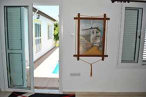 Villa Butterfly by Amy Villas