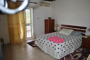 Villa Butterfly by Amy Villas