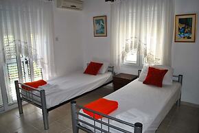 Villa Butterfly by Amy Villas