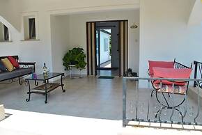 Villa Butterfly by Amy Villas