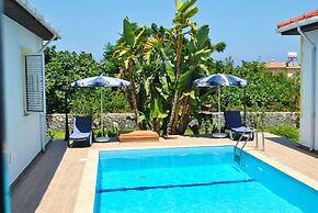 Villa Butterfly by Amy Villas