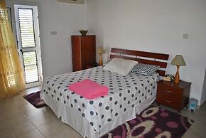 Villa Butterfly by Amy Villas