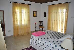 Villa Butterfly by Amy Villas