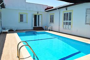 Villa Butterfly by Amy Villas