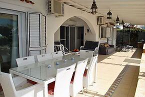 Villa Canna by Amy Villas