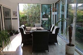 Villa Deluxe by Amy Villas