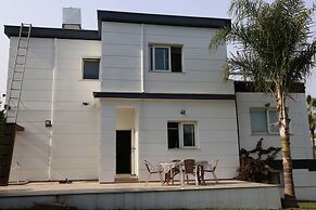 Villa Deluxe by Amy Villas