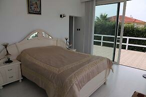 Villa Eden by Amy Villas