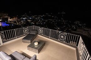 Rooftop Luxury Apartment
