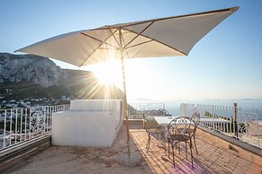 Rooftop Luxury Apartment