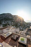 Rooftop Luxury Apartment