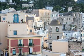 Rooftop Luxury Apartment