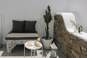 Mykonos Supreme Comfort Suites & Villas