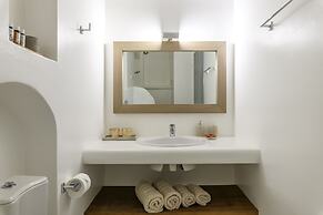 Mykonos Supreme Comfort Suites & Villas