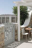 Mykonos Supreme Comfort Suites & Villas