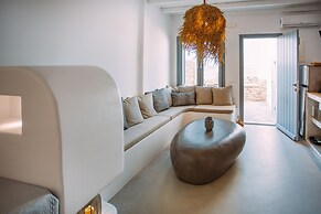 Mykonos Supreme Comfort Suites & Villas