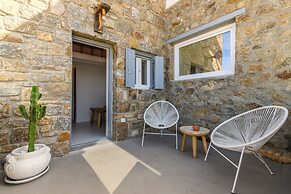 Mykonos Supreme Comfort Suites & Villas