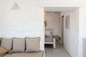 Mykonos Supreme Comfort Suites & Villas