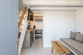 Mykonos Supreme Comfort Suites & Villas