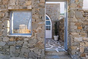 Mykonos Supreme Comfort Suites & Villas