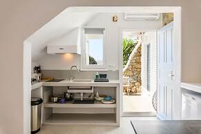 Mykonos Supreme Comfort Suites & Villas
