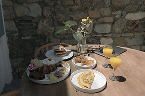 Mykonos Supreme Comfort Suites & Villas