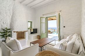 Mykonos Supreme Comfort Suites & Villas