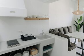 Mykonos Supreme Comfort Suites & Villas