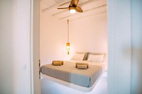 Mykonos Supreme Comfort Suites & Villas