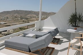 Mykonos Supreme Comfort Suites & Villas