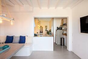 Mykonos Supreme Comfort Suites & Villas