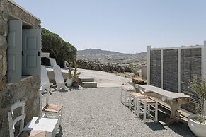 Mykonos Supreme Comfort Suites & Villas