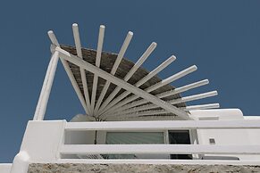 Mykonos Supreme Comfort Suites & Villas