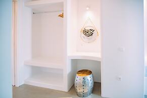 Mykonos Supreme Comfort Suites & Villas